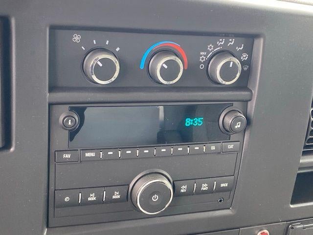 2025 Chevrolet Express Cutaway 3500 1WT