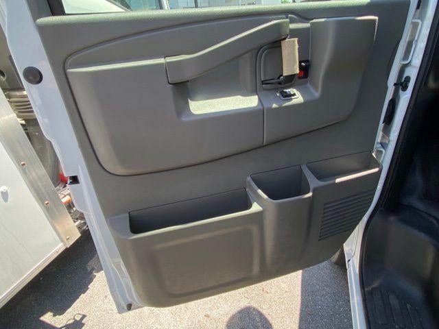 2026 Chevrolet Express Cutaway 3500 1WT