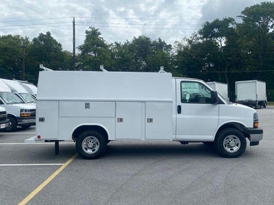 2025 Chevrolet Express Cutaway 3500 1WT