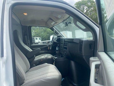 2025 Chevrolet Express Cutaway 3500 1WT