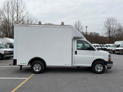 2025 Chevrolet Express Cutaway 3500 1WT