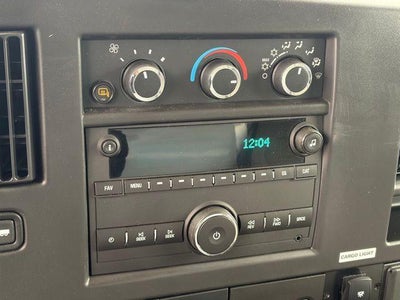 2025 Chevrolet Express Cutaway 3500 1WT