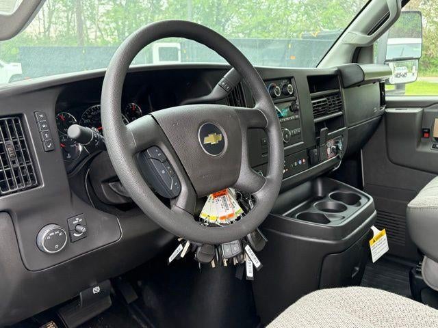 2026 Chevrolet Express Cutaway 3500 1WT