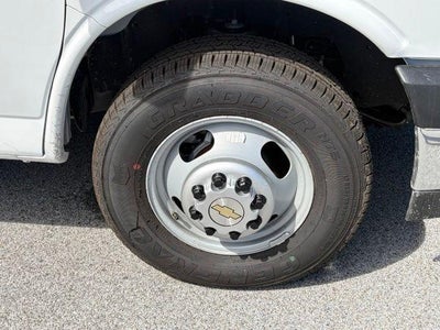 2026 Chevrolet Express Cutaway 3500 1WT