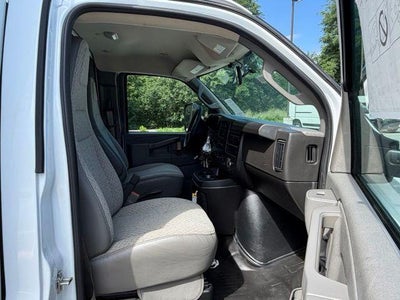 2026 Chevrolet Express Cutaway 3500 1WT