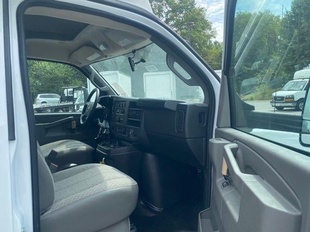 2025 Chevrolet Express Cutaway 4500 2WT