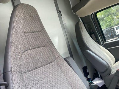 2025 Chevrolet Express Cutaway 4500 2WT