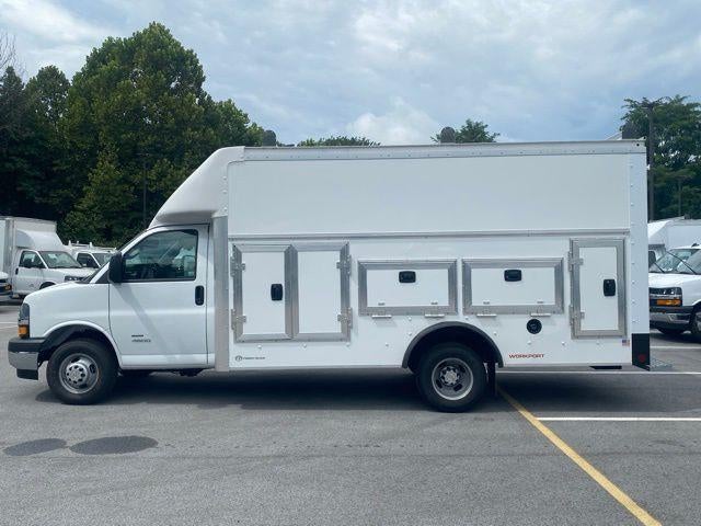 2025 Chevrolet Express Cutaway 4500 2WT