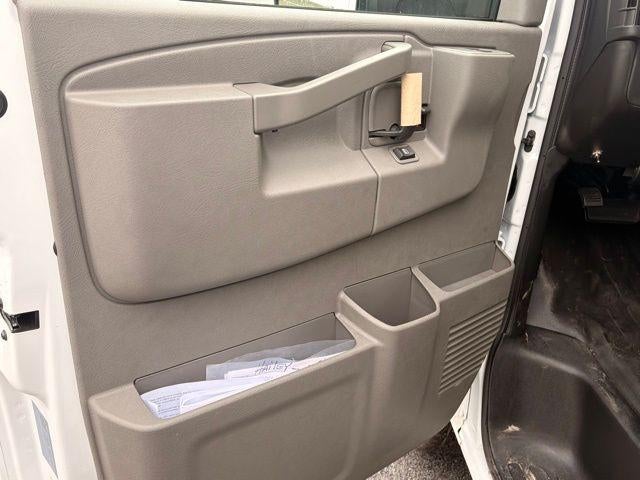 2026 Chevrolet Express Cutaway 4500 2WT