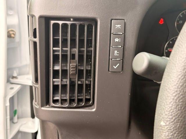 2026 Chevrolet Express Cutaway 4500 2WT