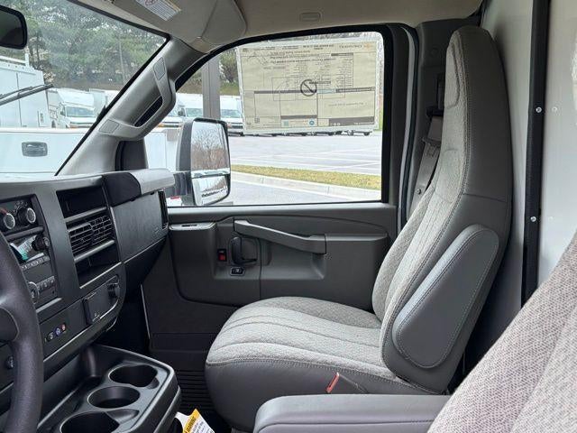 2026 Chevrolet Express Cutaway 4500 2WT