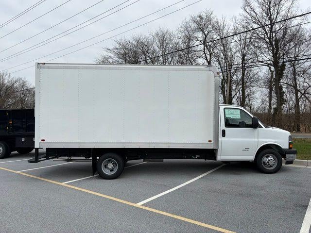 2026 Chevrolet Express Cutaway 4500 2WT