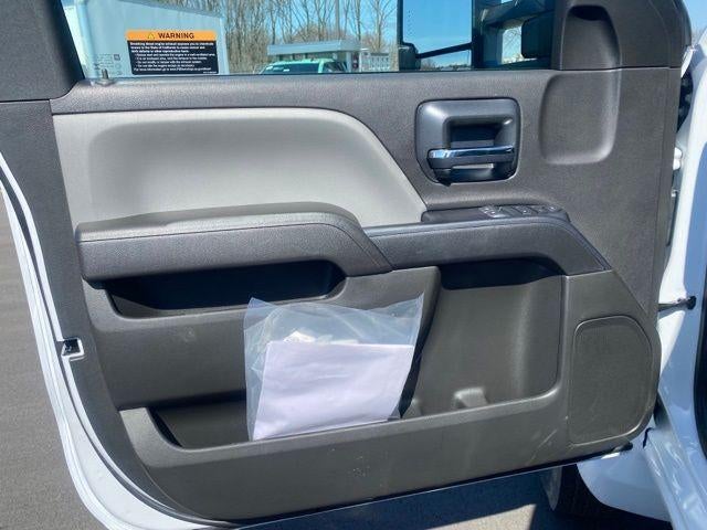 2024 Chevrolet Silverado 5500 HD Work Truck