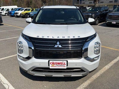 2024 Mitsubishi Outlander SE