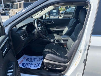 2024 Mitsubishi Outlander SE