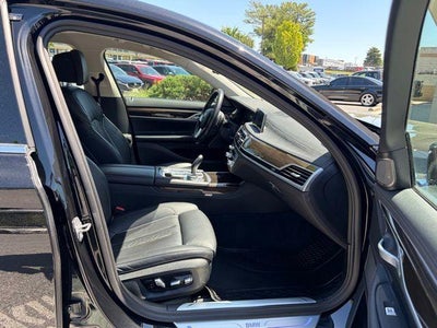 2022 BMW 7 Series 740i xDrive